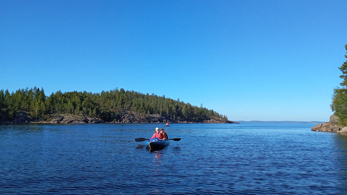На байдарках по Ладожским шхерам