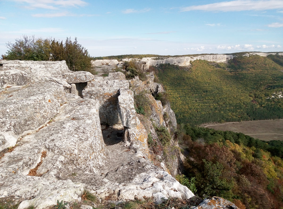 Пеший поход по Крыму: пещерные города
